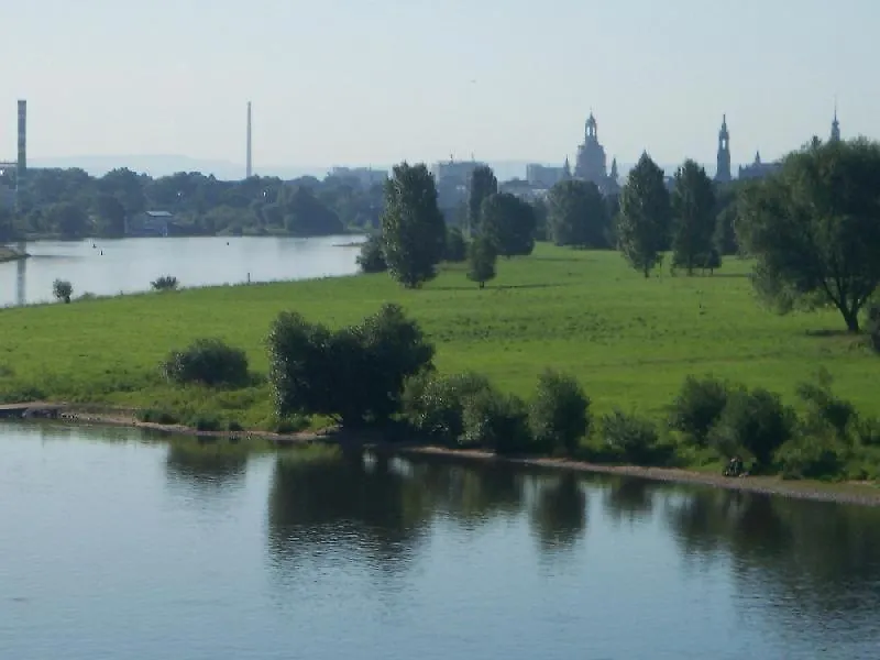 Daire Ambiente-An-Der-Elbe-Wohnung-Eg Dresden